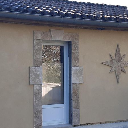 Studio Au Bord De L'Etang Laives Exterior photo